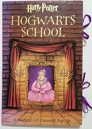 Harry Potter Hogwarts School: A Magical 3-D Carousel(2001년 초판본)
